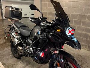 ② GS 1250 ADVENTURE TRIPLE BLACK