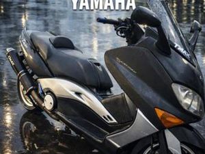 YAMAHA - TMAX