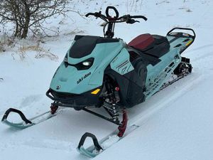 SKUTER ŚNIEŻNY SKI DOO FREERIDE 154 850 E-TEC TURBO R DOSHOT ŚWIERADÓW-ZDRÓJ