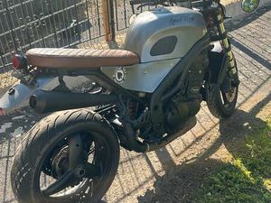 TRIUMPH SPEED TRIPLE T509 CUSTOM UMBAU