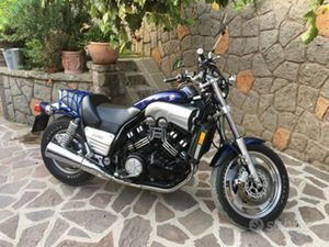 MOTO YAMAHA VMAX CC 1200
