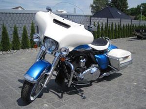 HARLEY-DAVIDSON ELECTRA GLIDE REVIVAL