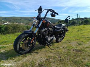 HARLEY-DAVIDSON SPORTSTER FORTY-EIGHT