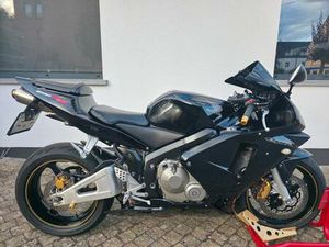 ② HONDA CBR 600RR - 27.000KM - AKRAPOVIC EDITIE - GEKEURD*