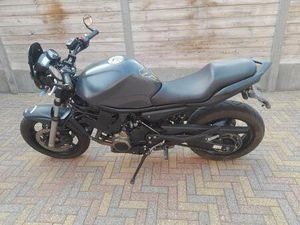 ② YAMAHA XJ6 ABS
