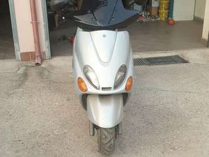 YAMAHA MAJESTY 150 ARGENTO