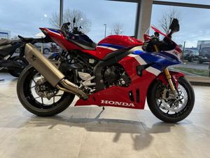 HONDA CBR1000RR FIREBLADE HRC ABS 2025 1000 CM3 | MOTO SPORTIVE | 250 KM | ROUGE | 76150 ST JEAN DU CARDONNAY