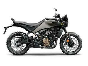 VENDO HUSQVARNA SVARTPILEN 125 (2024 - 26) USATA A MASLIANICO (CODICE 9840746) - MOTO.IT