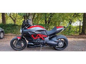 ZU VERKAUFEN DUCATI DIAVEL 1200 CC.