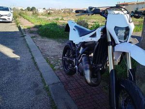 HUSQVARNA SM 125 BIANCO