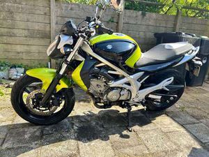 SUZUKI GLADIUS 650 GROEN