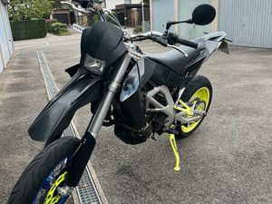 APRILIA SXV 550
