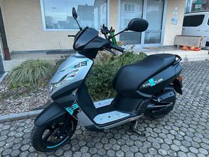 PEUGEOT KISBEE 4 T STREETZONE