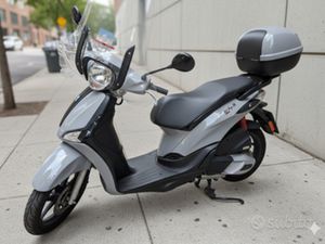 PIAGGIO LIBERTY 150 S (DICEMBRE 2023) COME NUOVO