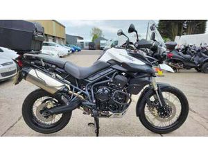 2012 62 TRIUMPH TIGER 800 XC WHITE V NICE 8K MILES TOP BOX HISTORY NEW MOT