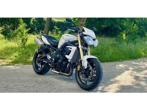 TRIUMPH STREET TRIPLE 675 WLOCLAWEK