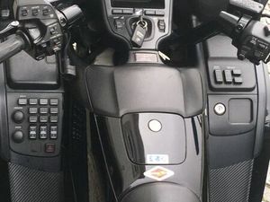 HONDA GOLDWING 1800 - VERSAO COMENORATIVA 40 ANOS VIANA DO CASTELO (SANTA MARIA MAIOR E MONSERRATE) E MEADELA