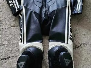 DAINESE STRIPES ONE-PIECE KANGAROO LEATHER RACING SUIT
