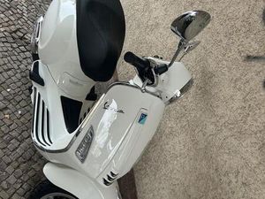 VESPA PRIMAVERA 50 GANZ NEUE NUR 17KM FEST PREIS .4JAHR GARANTIE