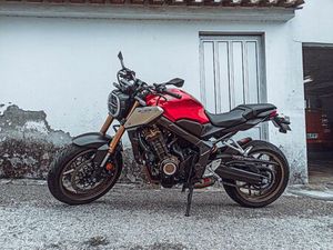 HONDA CB 650R CAFE RACER TÁBUA