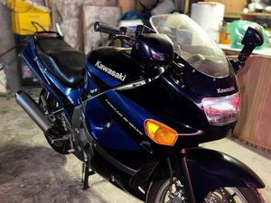 KAWASAKI ZZR 600