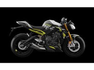 TRIUMPH STREET TRIPLE 765 MOTO2 EDITION (BJ 2026) — MOTOREN | TRIUMPH — MARKTPLAATS