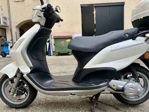 PIAGGIO FLY 50 2 TAKT - EINMALIGE GELEGENHEIT