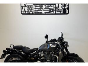 TRIUMPH BONNEVILLE SPEEDMASTER 2022