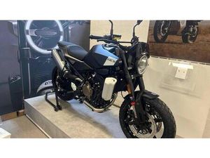 VENDO HUSQVARNA SVARTPILEN 801 (2024 - 26) NUOVA A MASLIANICO (CODICE 9840764) - MOTO.IT