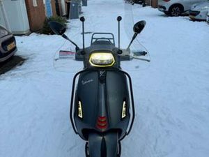 VESPA S MAT GRIJS 2020 — SCOOTERS | VESPA — MARKTPLAATS