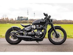 TRIUMPH BOBBER