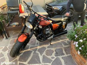 MOTO GUZZI V9