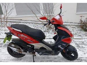 ROLLER/MOPED 50 CCM BEELINE PISTA