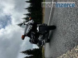 HONDA GL 1800 GOLD WING