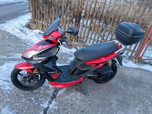 KYMCO SUPER 8 4 TAKTER