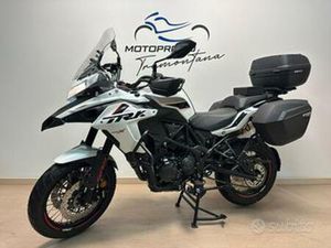 BENELLI TRK 502 X TRK502X + SET 3 VALIGE 2024