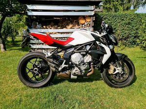MV AGUSTA BRUTALE 800