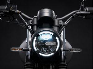 KEEWAY X-LIGHT 125 ABS - LED - USB - DIGI - WIE XSR 125 - NEU