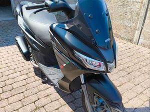 SCOOTER APRILIA SXR 50