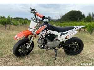 NEUVE - DIRT BIKE 90 CC SUPERMOTARD - PIT BIKE BASTOS BS 90 MINI - 10 POUCES