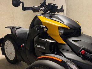 CAN-AM RYKER 900 RALLY + LIGNE AKRA