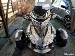 CAN AM SPYDER RT ATYPIQUE