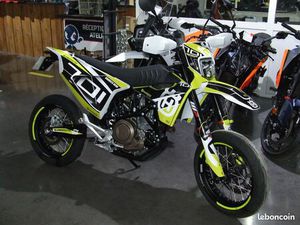 HUSQVARNA 701 SUPERMOTO