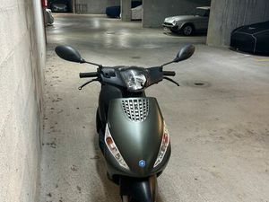SCOOTER ZIP 50 TRÈS BON ÉTAT