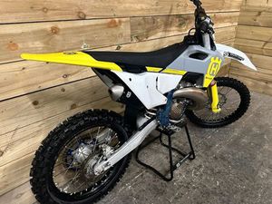 HUSQVARNA 250 TC 2023
