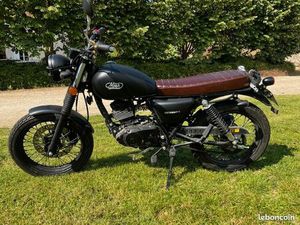 MASH SEVENTY 125 CM³ - NOIR MAT & CUIR