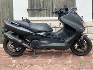 TMAX BLACKMAX EDITION