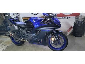 MOTO YAMAHA 700-YZF-R7 A2 TRÈS BIEN ÉQUIPÉE COMME NEUVE