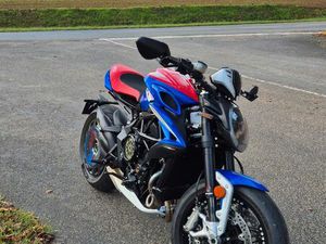 MV AGUSTA DRAGSTER 800 RR AMERICA - EDITION LIMITÉE