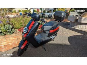NIU N-PRO SCOOTER ÉLECTRIQUE